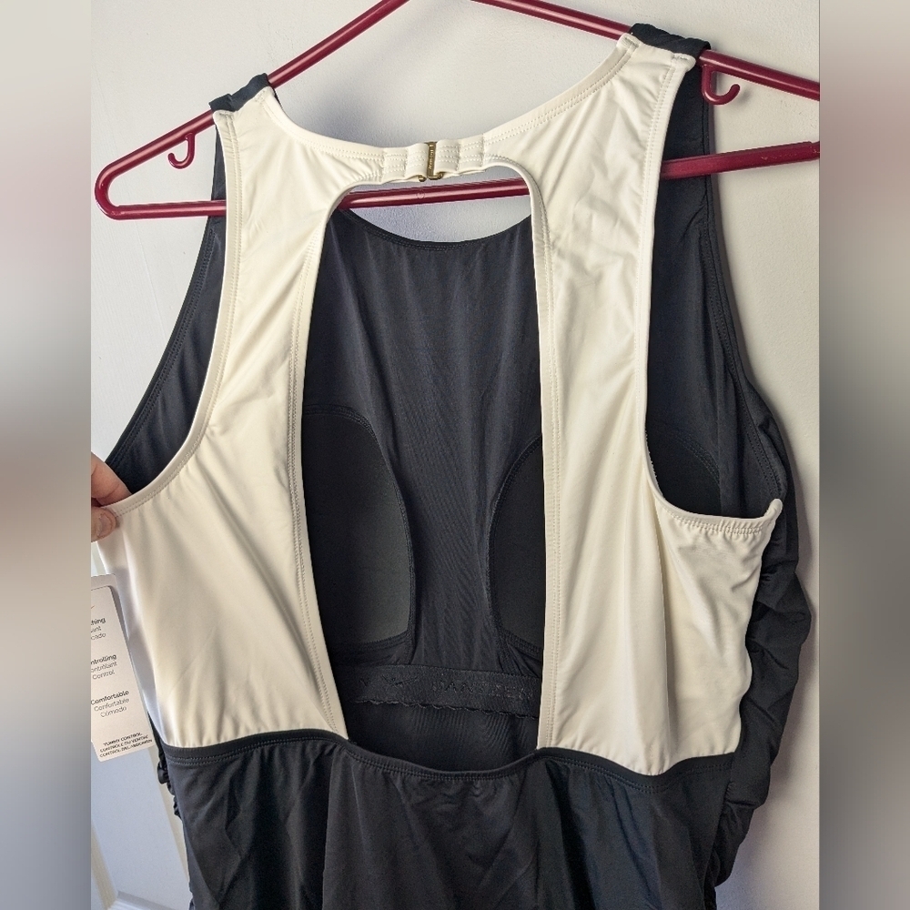 HOST PICK 👙 NWT JANTZEN Women One Piece Bathing Suit Plus Size 18W - Picture 7 of 15